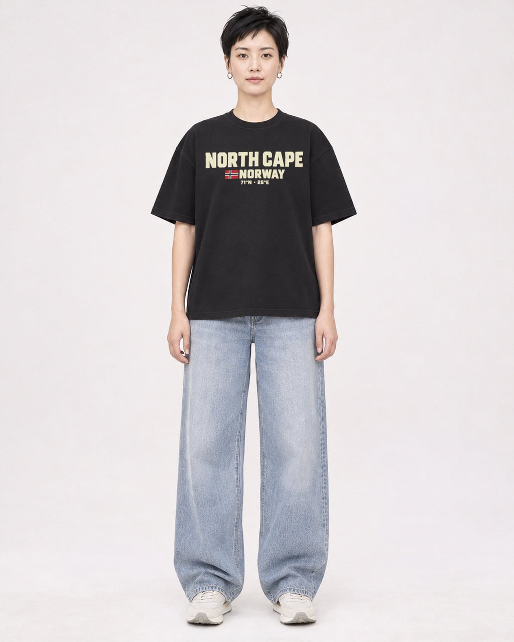 Mockup Boxy Heavyweight Tee Black female full-body 23