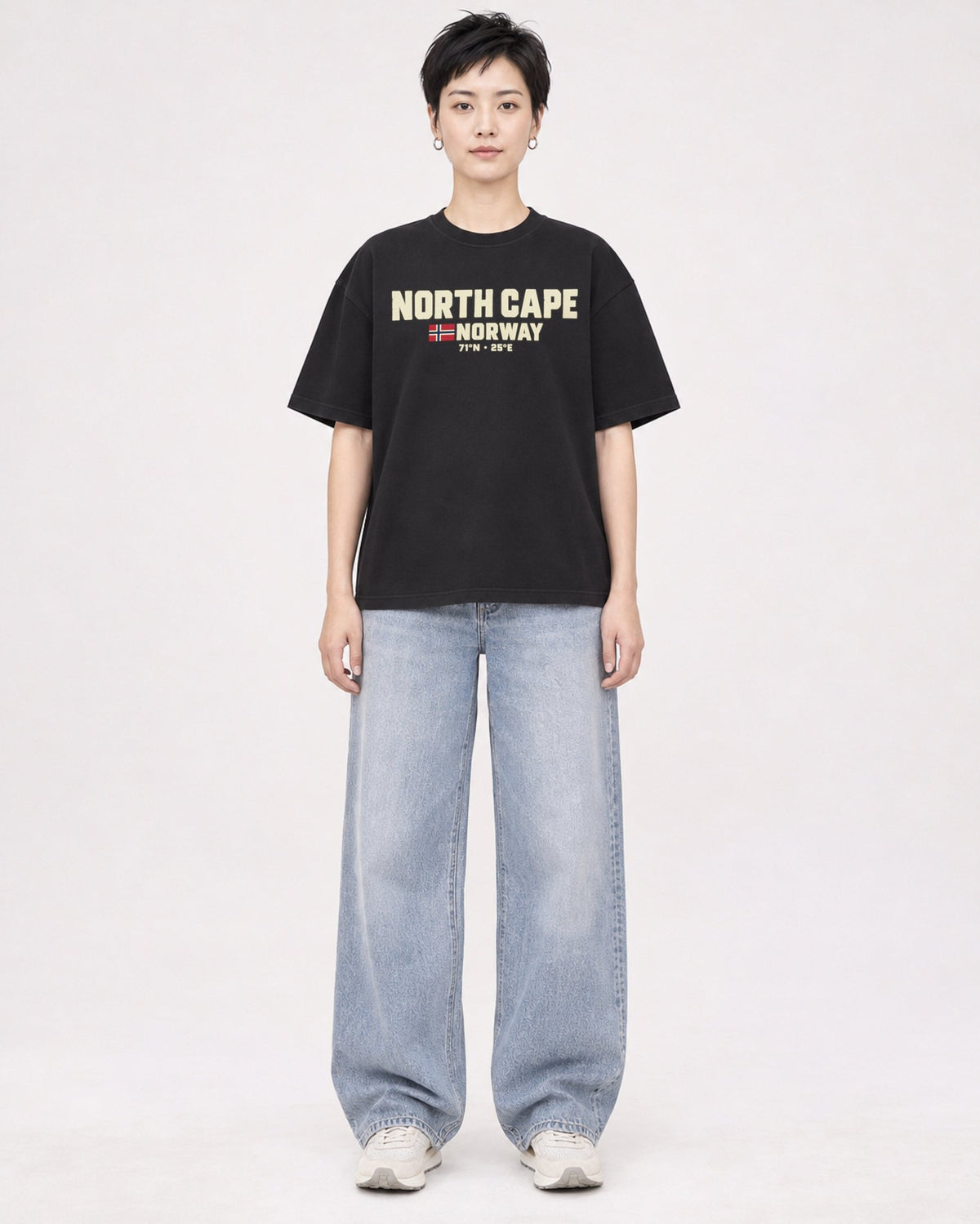 Mockup Boxy Heavyweight Tee Black female full-body 23
