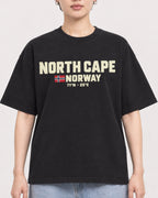 Mockup Boxy Heavyweight Tee Black female close-up 23
