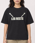 Mockup Boxy Heavyweight Tee Black female close-up 02