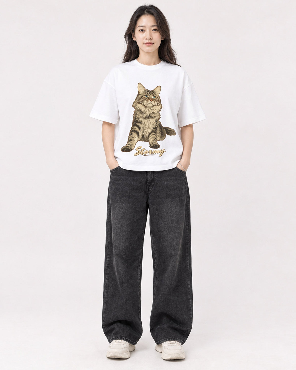 Mockup Boxy Heavyweight Tee White female full-body 03