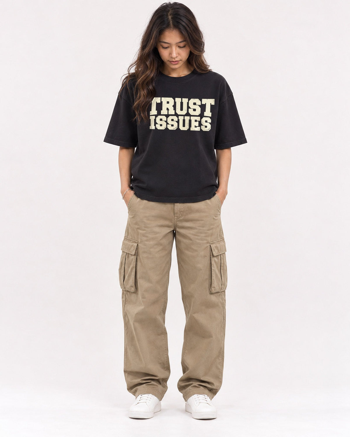 Mockup Boxy Heavyweight Tee Black female full-body 02