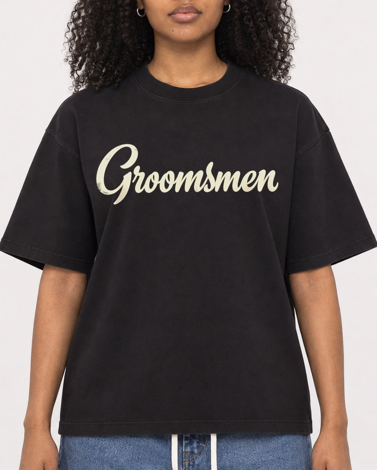 Mockup Boxy Heavyweight Tee Black female close-up 05