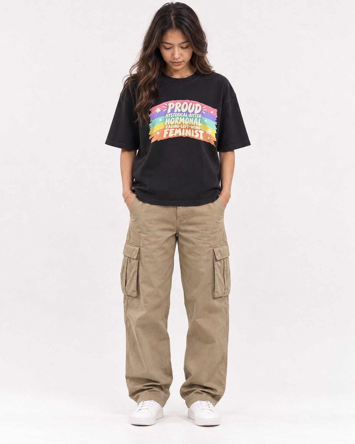 Mockup Boxy Heavyweight Tee Black female full-body 02