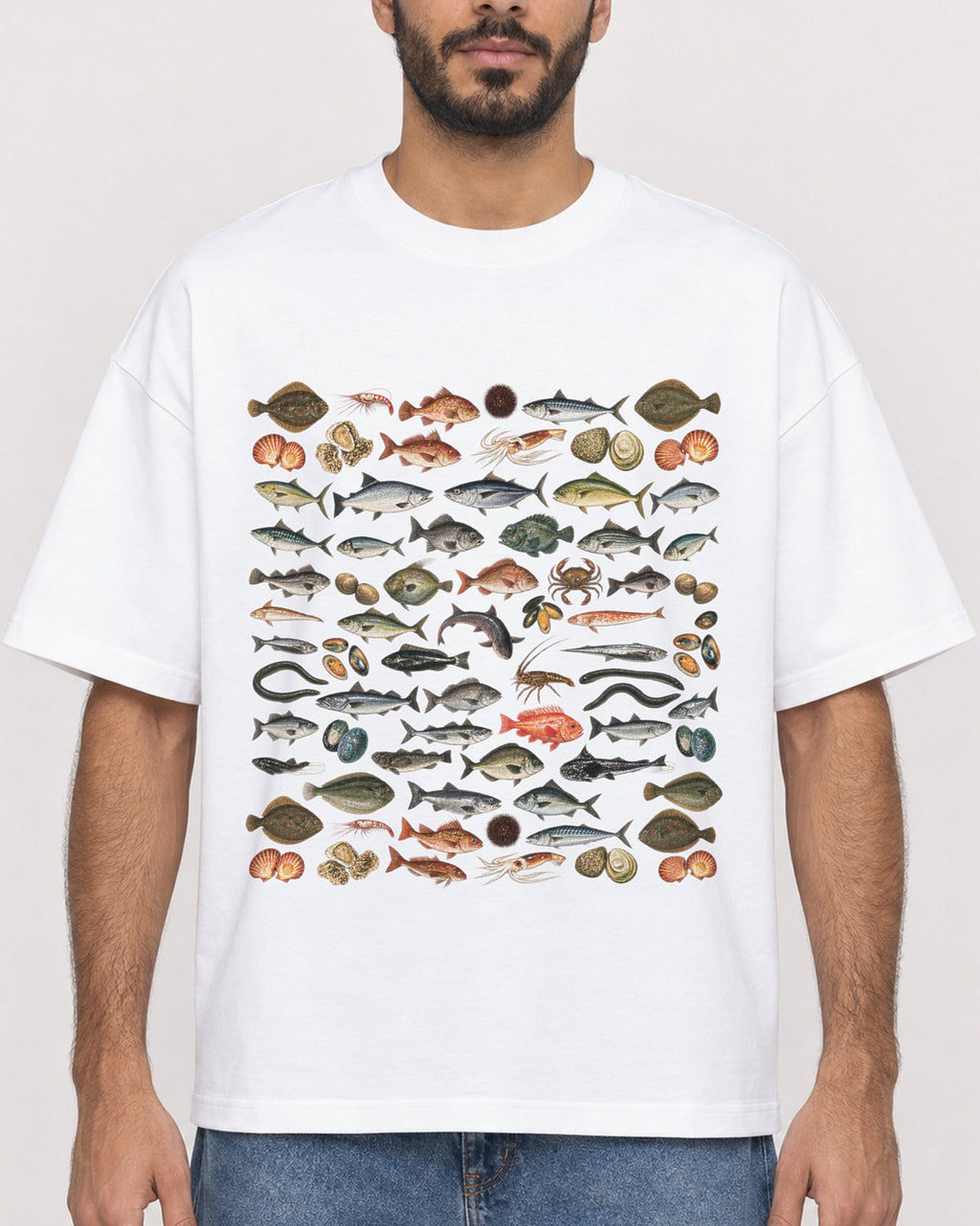Mockup Boxy Heavyweight Tee White male close-up 07