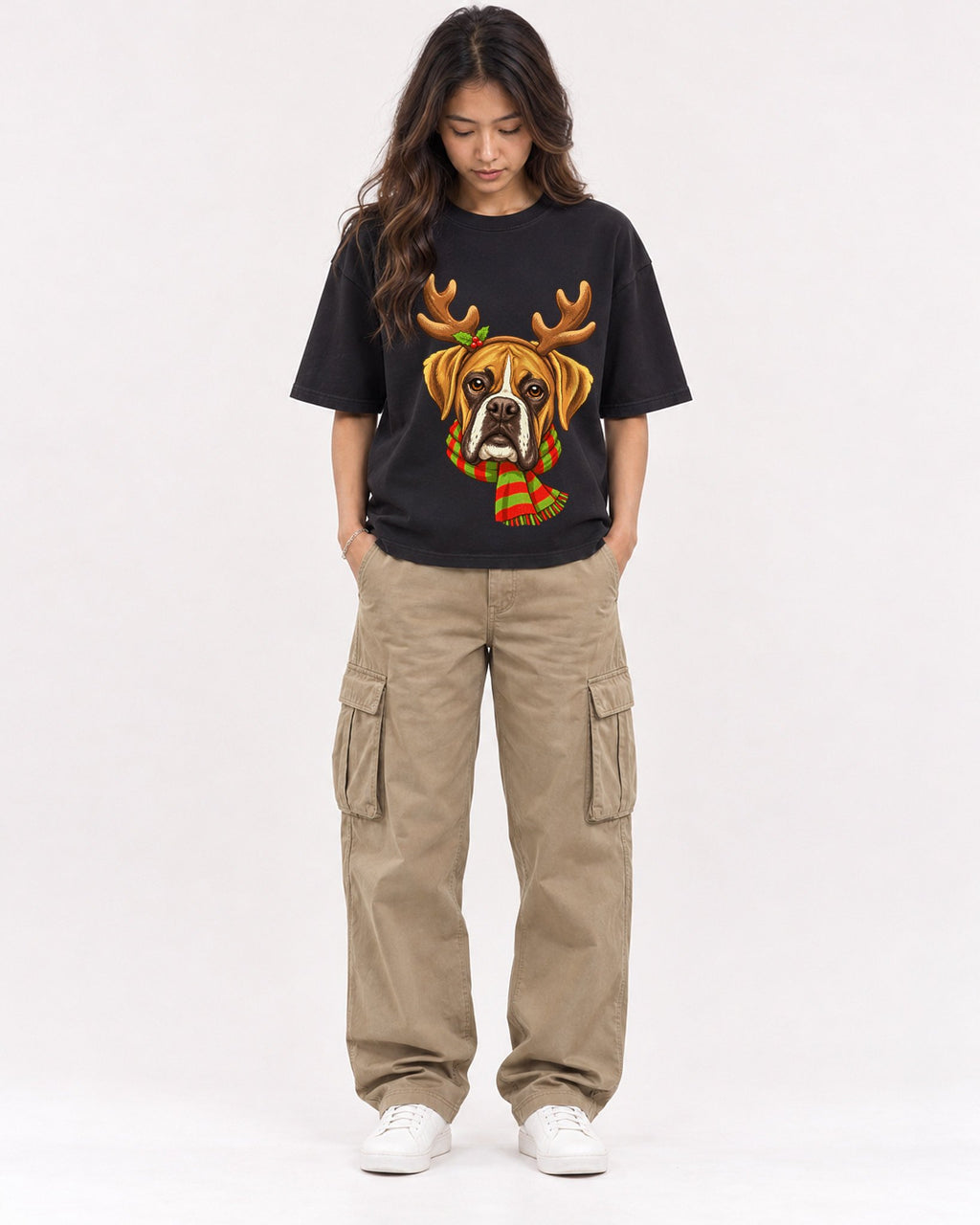 Mockup Boxy Heavyweight Tee Black female full-body 02