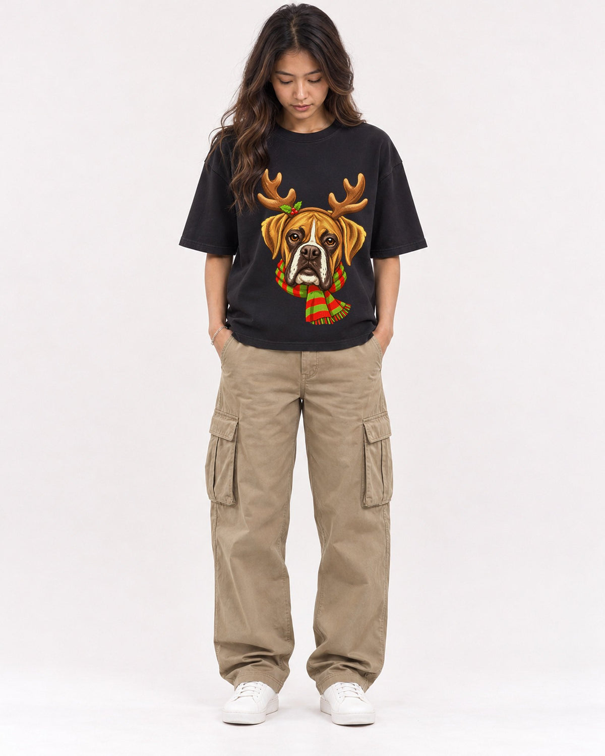 Mockup Boxy Heavyweight Tee Black female full-body 02