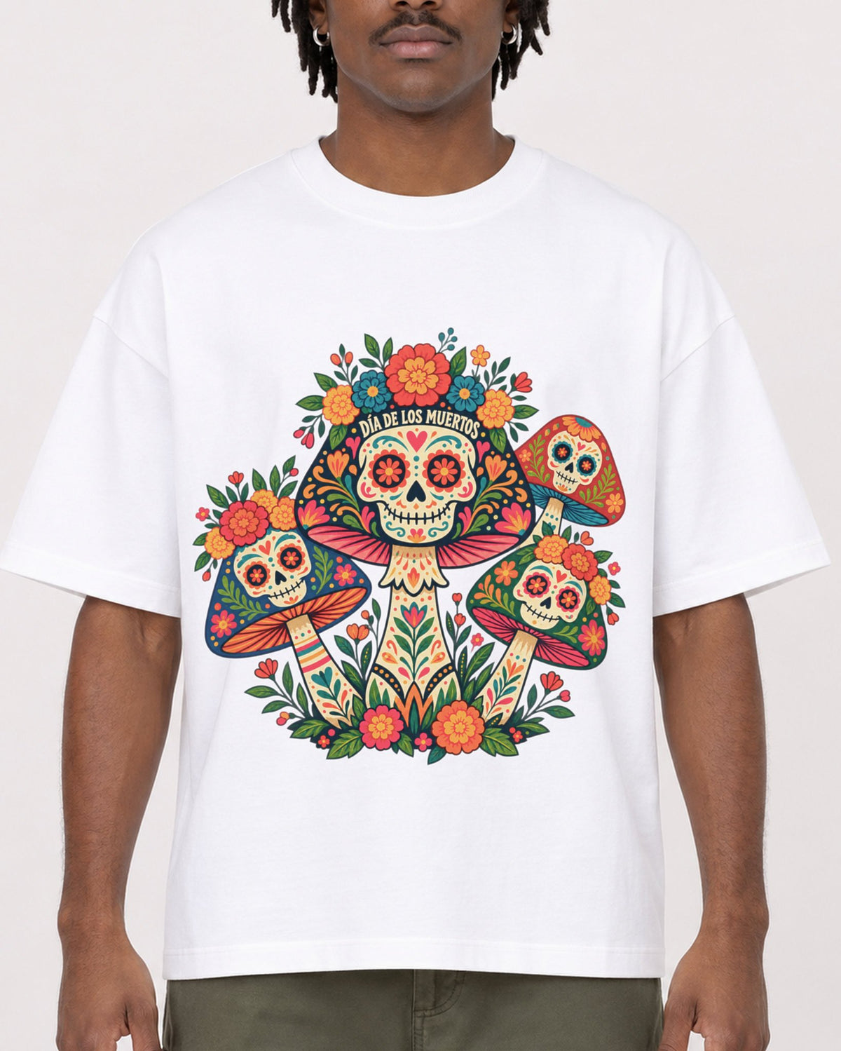 Mockup Boxy Heavyweight Tee White male close-up 04