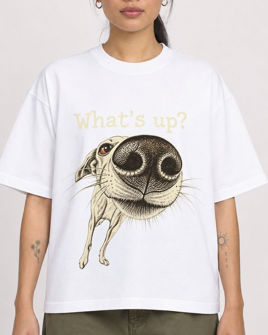 Mockup Boxy Heavyweight Tee White female close-up 42