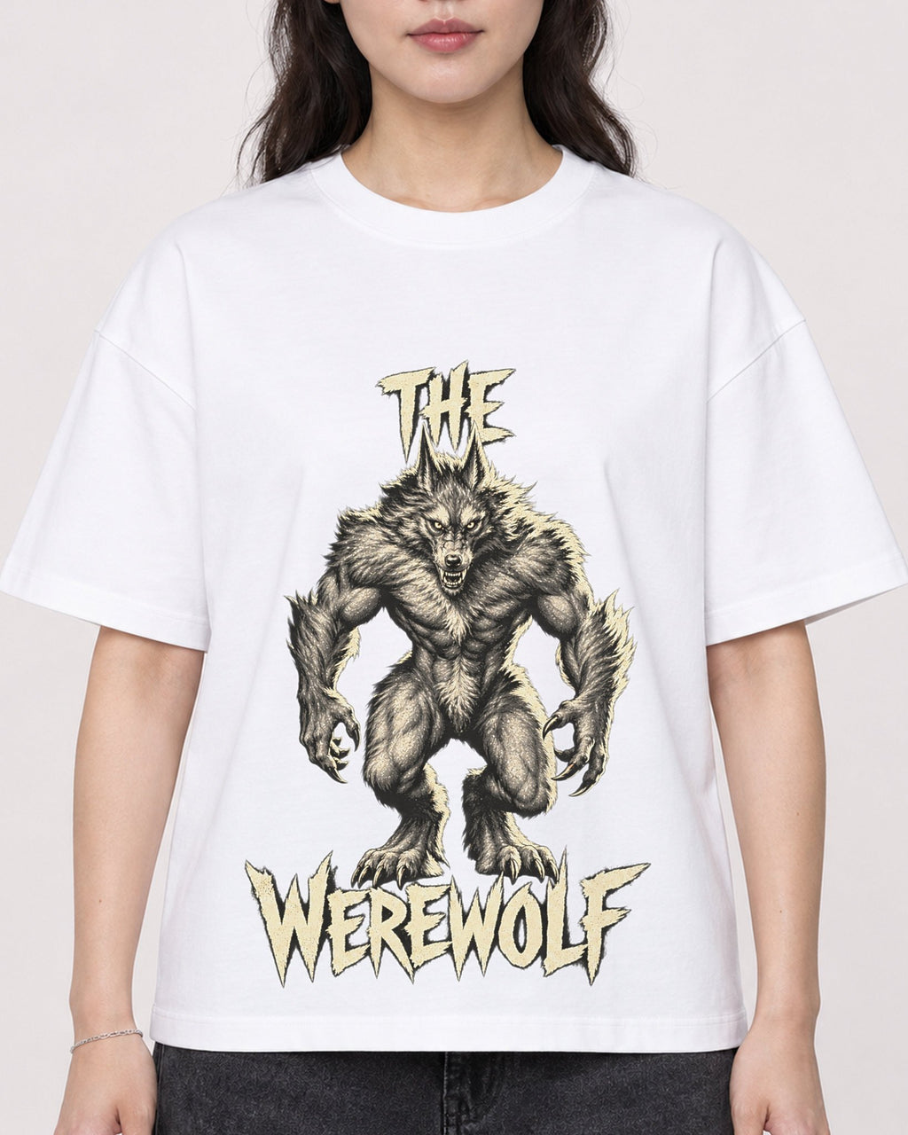 Mockup Boxy Heavyweight Tee White female close-up 03