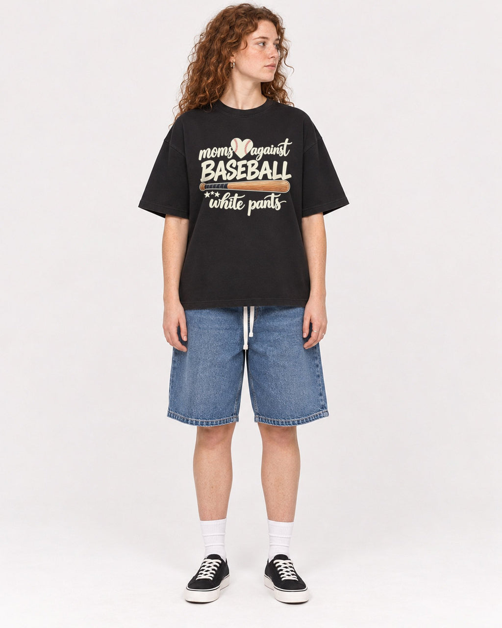Mockup Boxy Heavyweight Tee Black female full-body 09