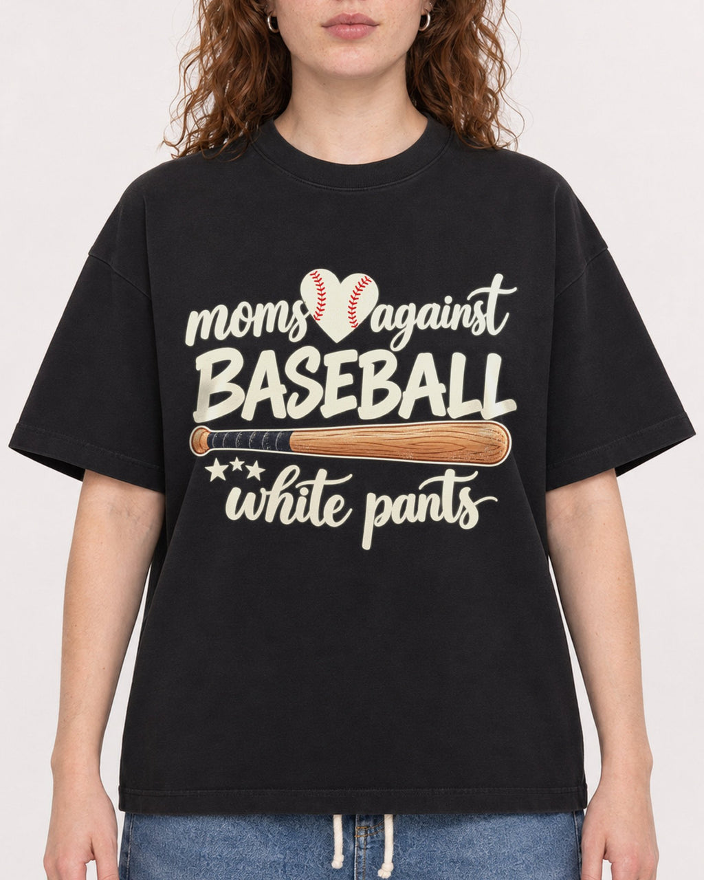 Mockup Boxy Heavyweight Tee Black female close-up 09