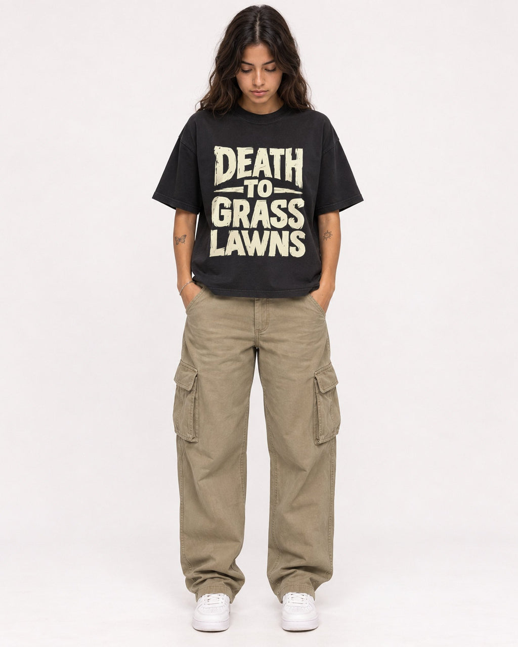 Mockup Boxy Heavyweight Tee Black female full-body 06