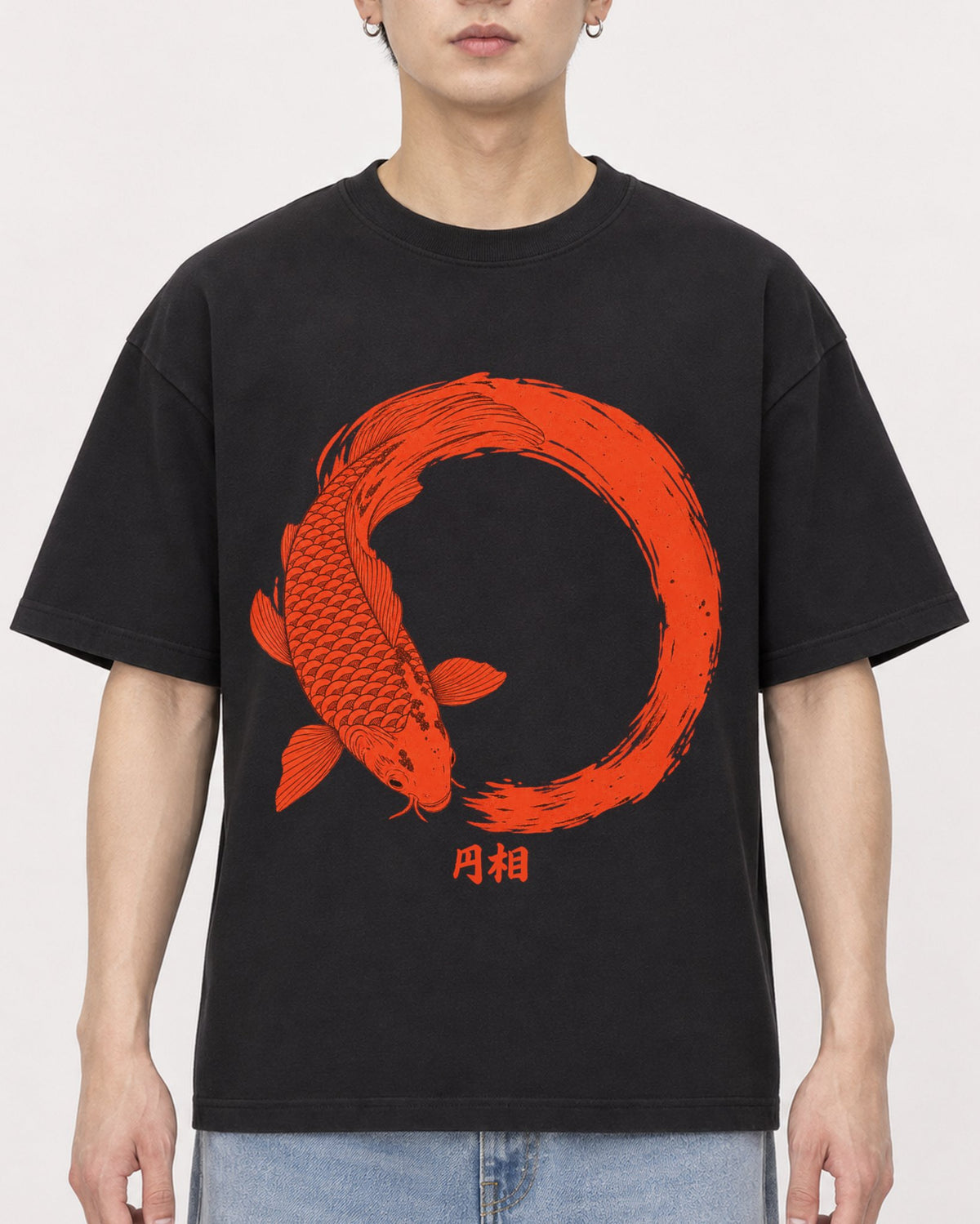 Mockup Boxy Heavyweight Tee Black male close-up 01