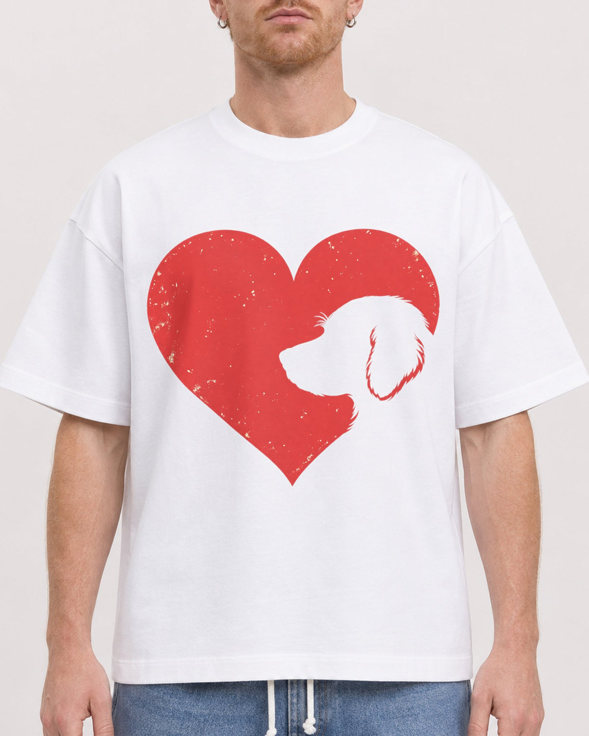 Mockup Boxy Heavyweight Tee White male close-up 38