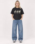 Mockup Boxy Heavyweight Tee Black female full-body 08