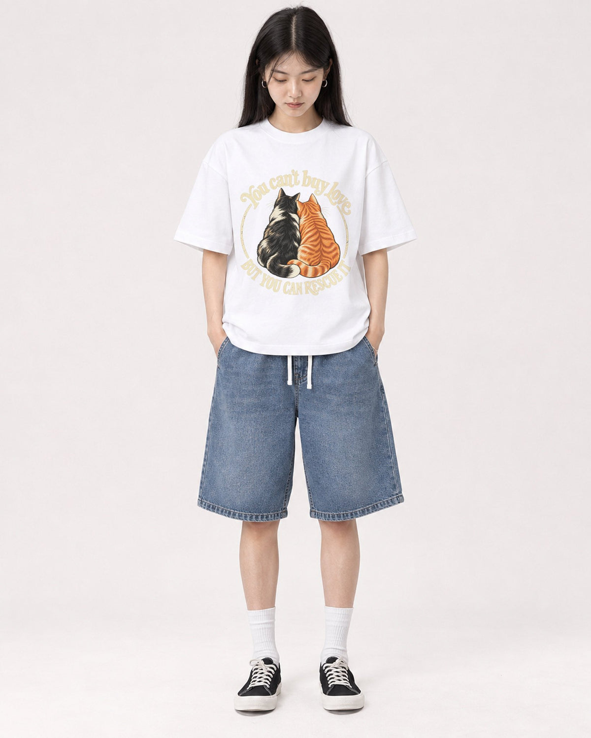 Mockup Boxy Heavyweight Tee White female full-body 01