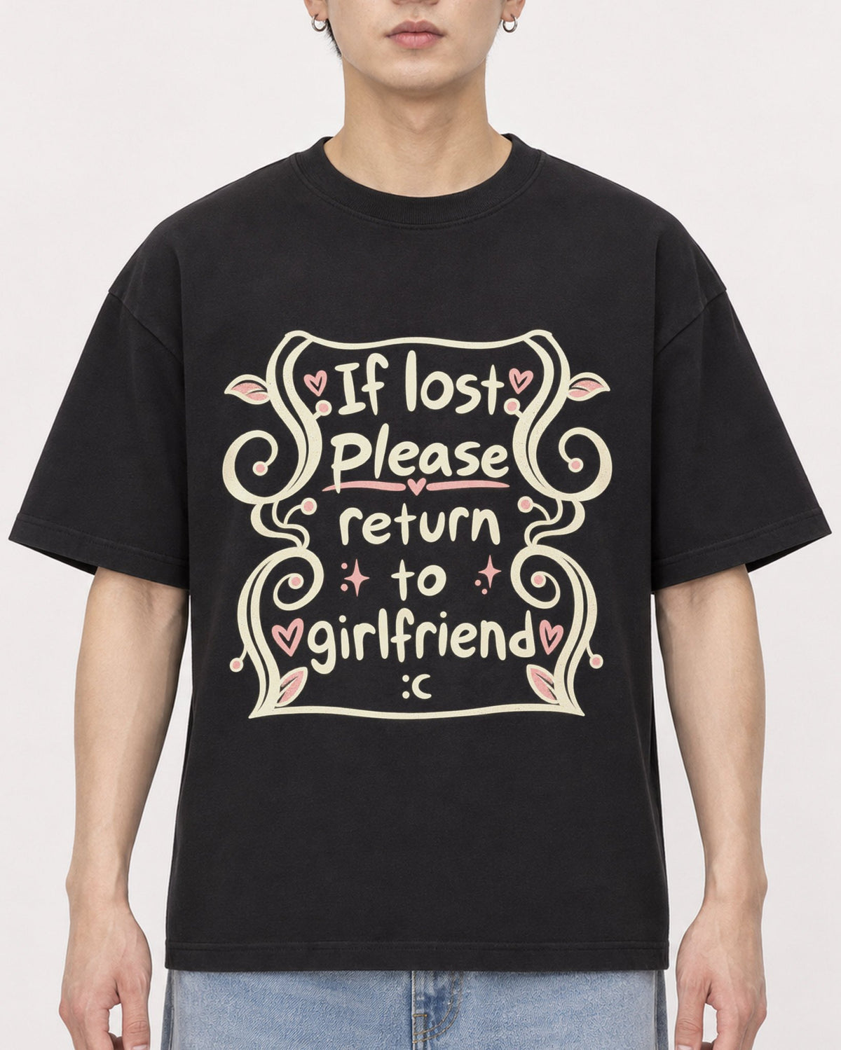 Mockup Boxy Heavyweight Tee Black male close-up 01