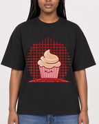 Mockup Boxy Heavyweight Tee Black female close-up 04