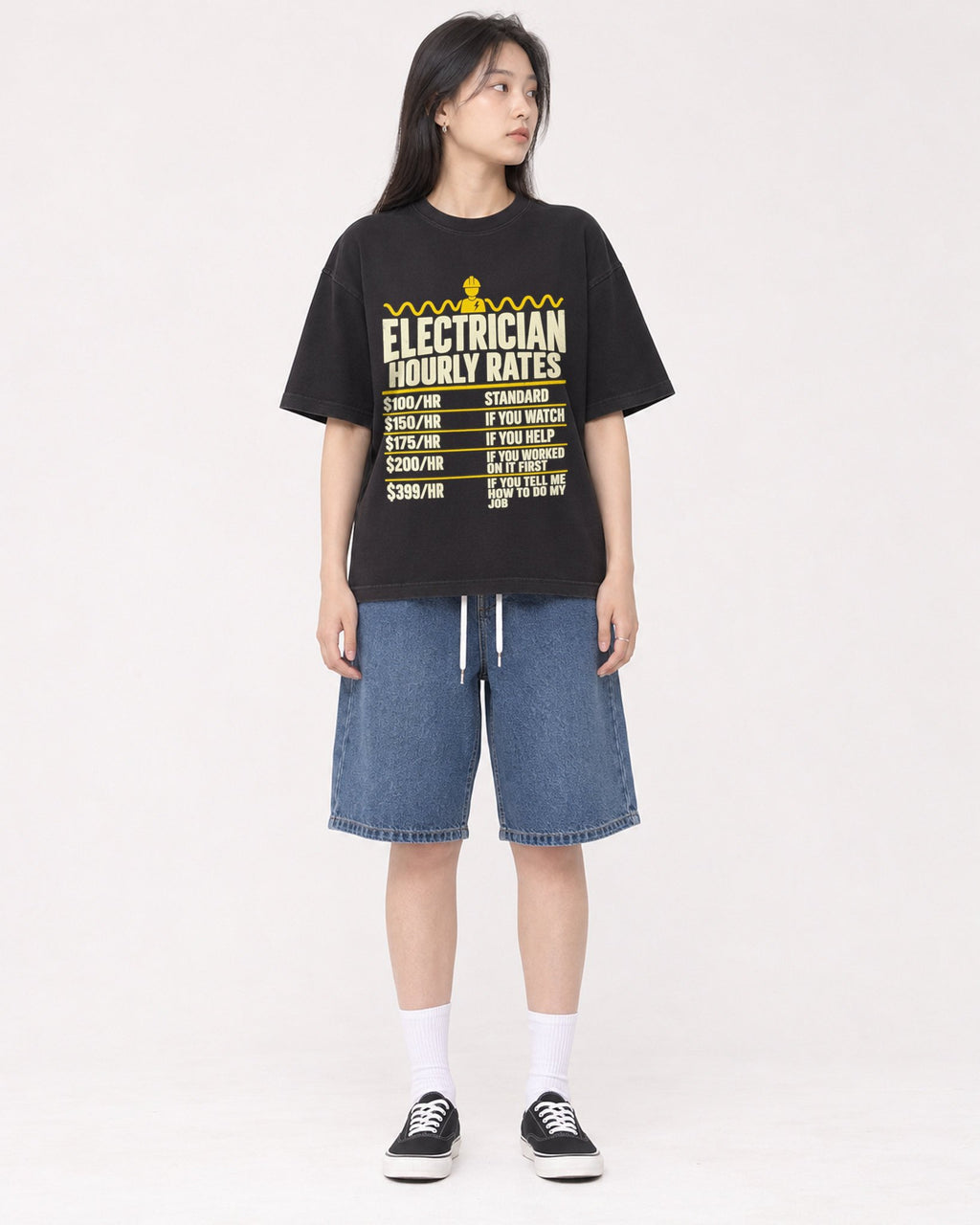 Mockup Boxy Heavyweight Tee Black female full-body 01