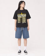 Mockup Boxy Heavyweight Tee Black female full-body 01