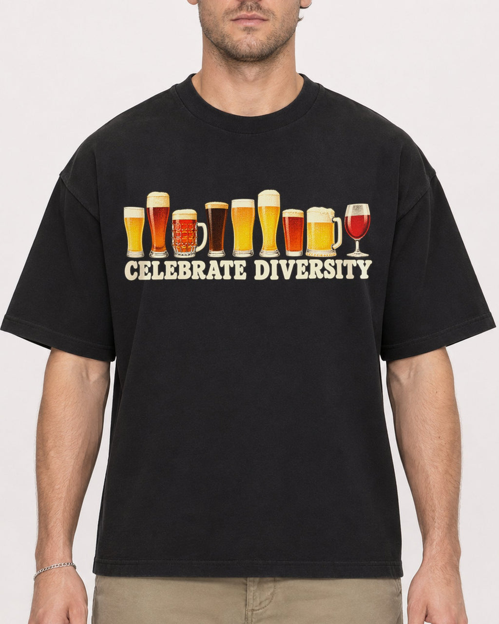 Mockup Boxy Heavyweight Tee Black male close-up 08