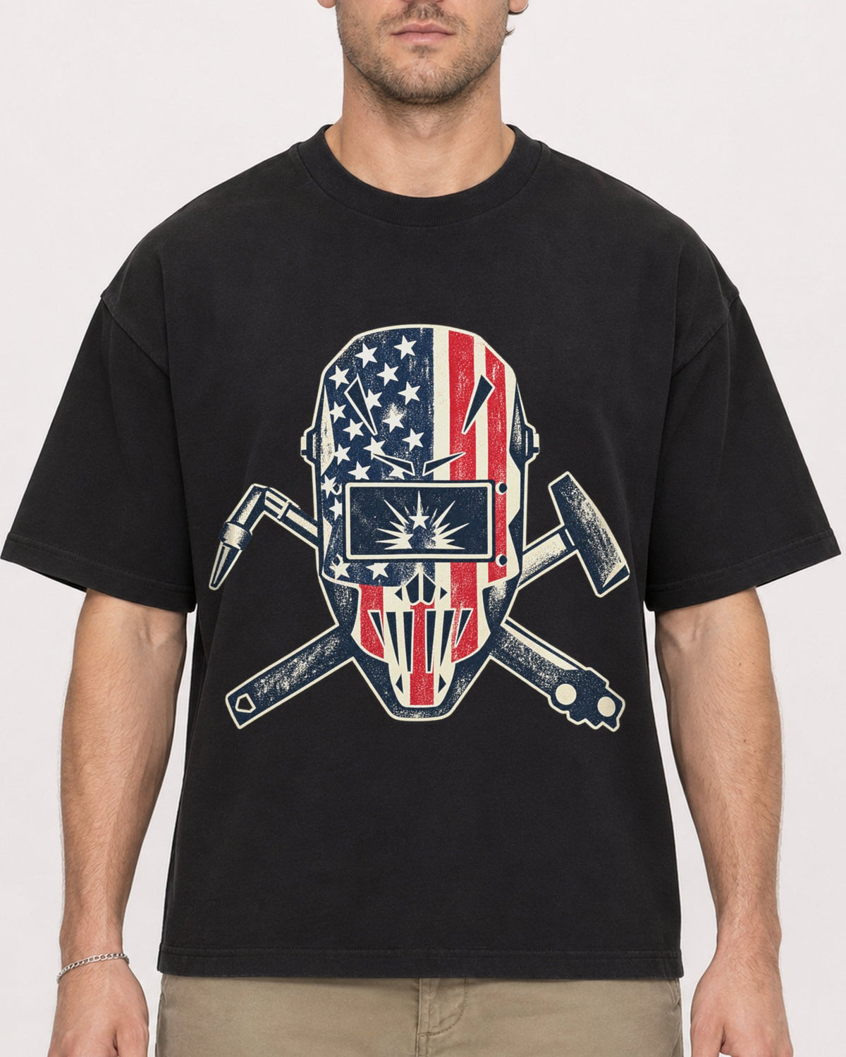 Mockup Boxy Heavyweight Tee Black male close-up 08
