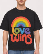 Mockup Boxy Heavyweight Tee Black male close-up 38