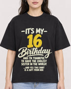 Mockup Boxy Heavyweight Tee Black female close-up 03