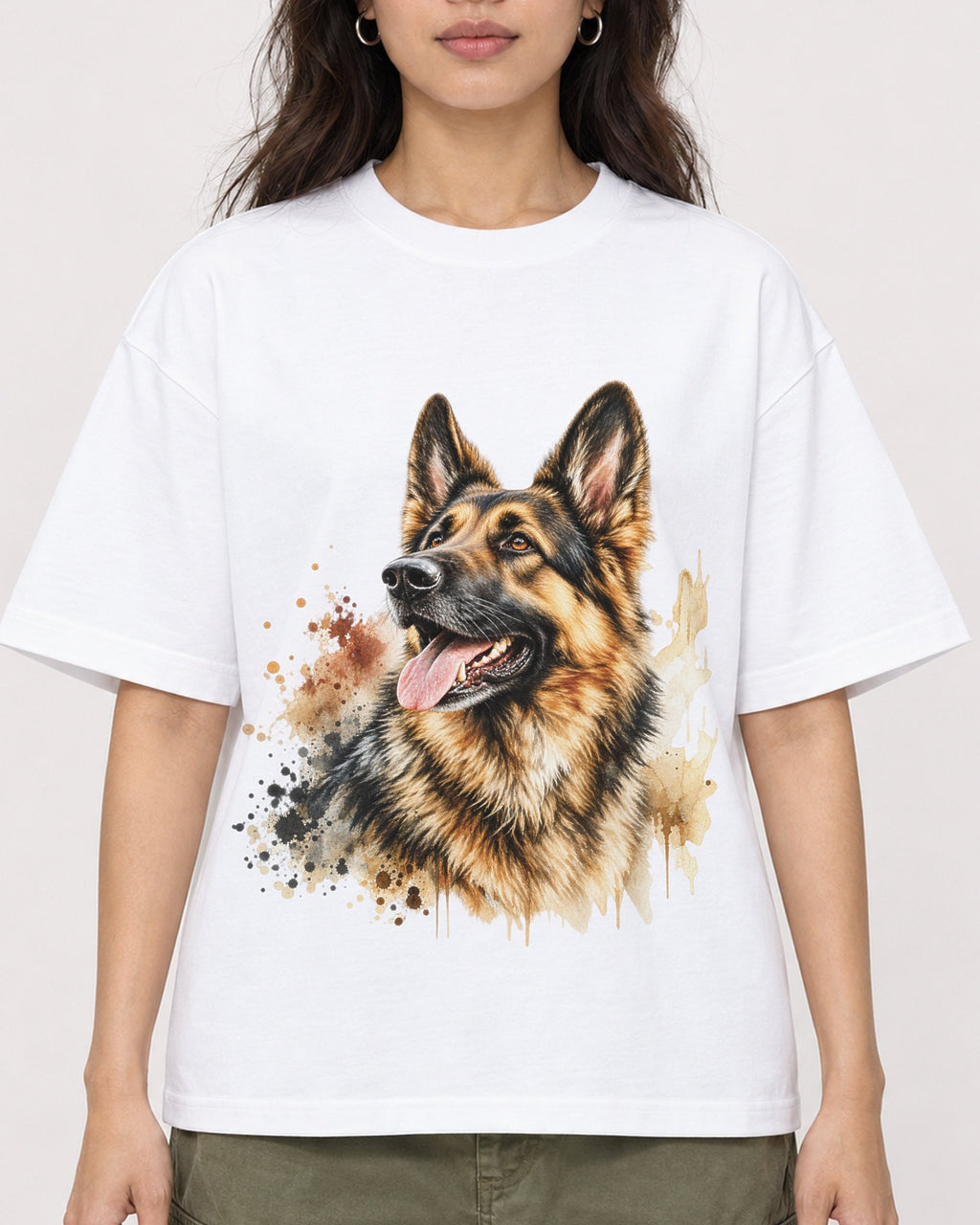 Mockup Boxy Heavyweight Tee White female close-up 02