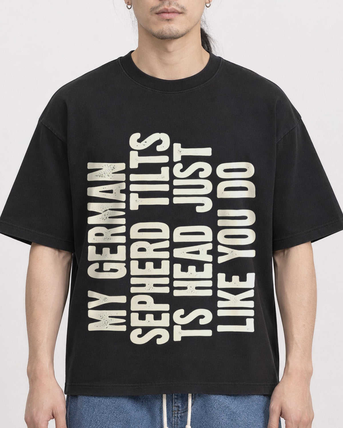 Mockup Boxy Heavyweight Tee Black male close-up 43