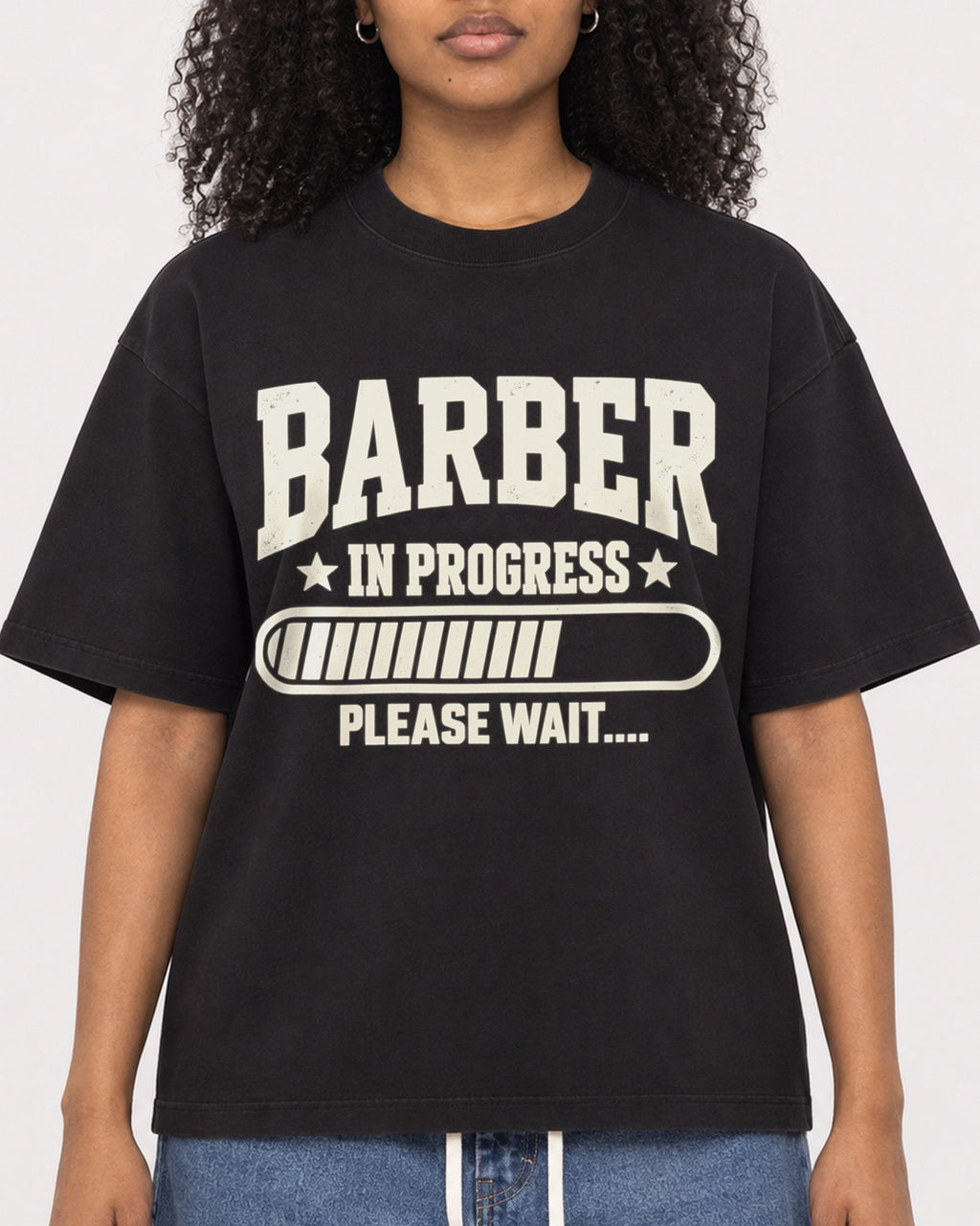 Mockup Boxy Heavyweight Tee Black female close-up 05
