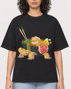 Mockup Boxy Heavyweight Tee Black female close-up 27