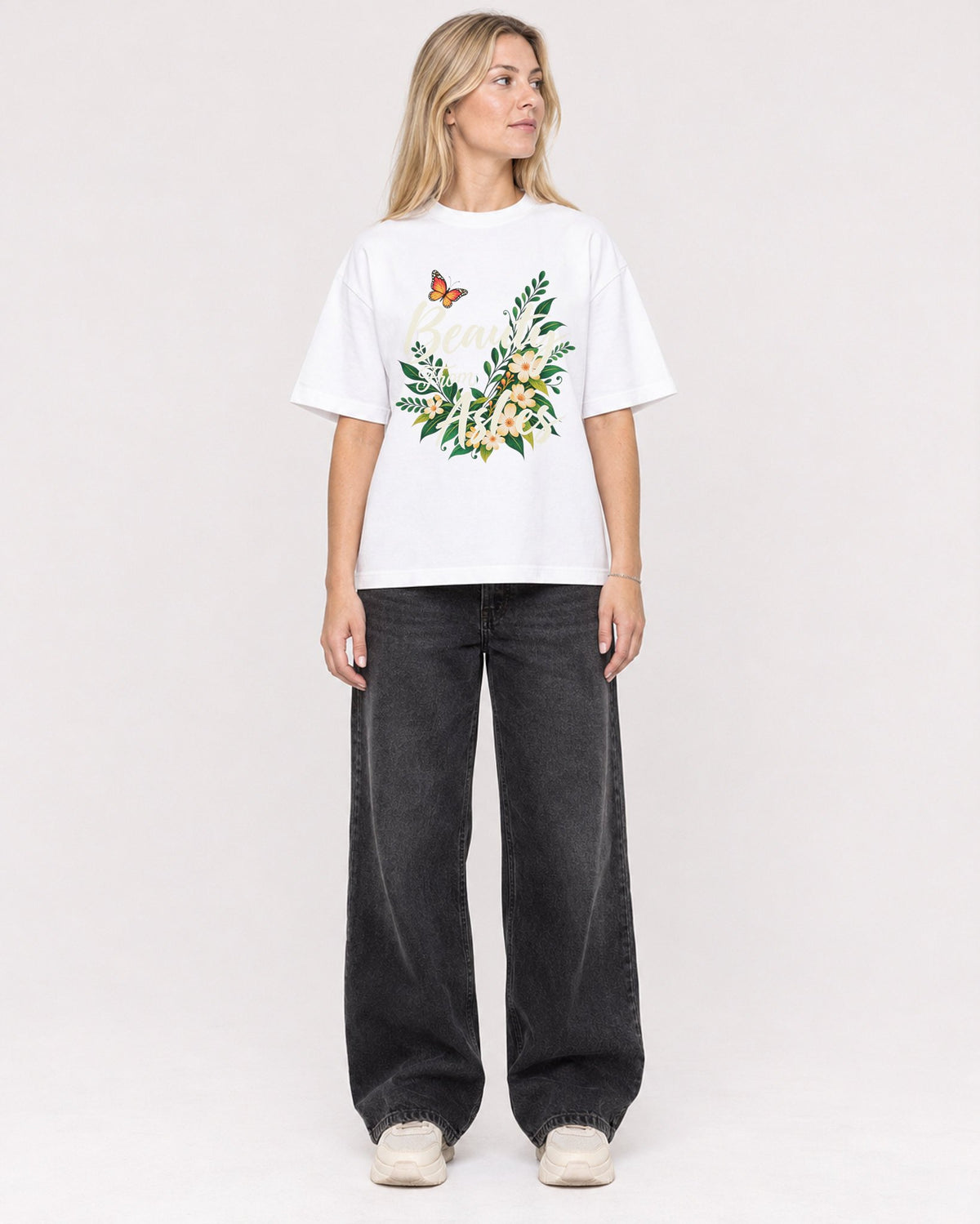 Mockup Boxy Heavyweight Tee White female full-body 08
