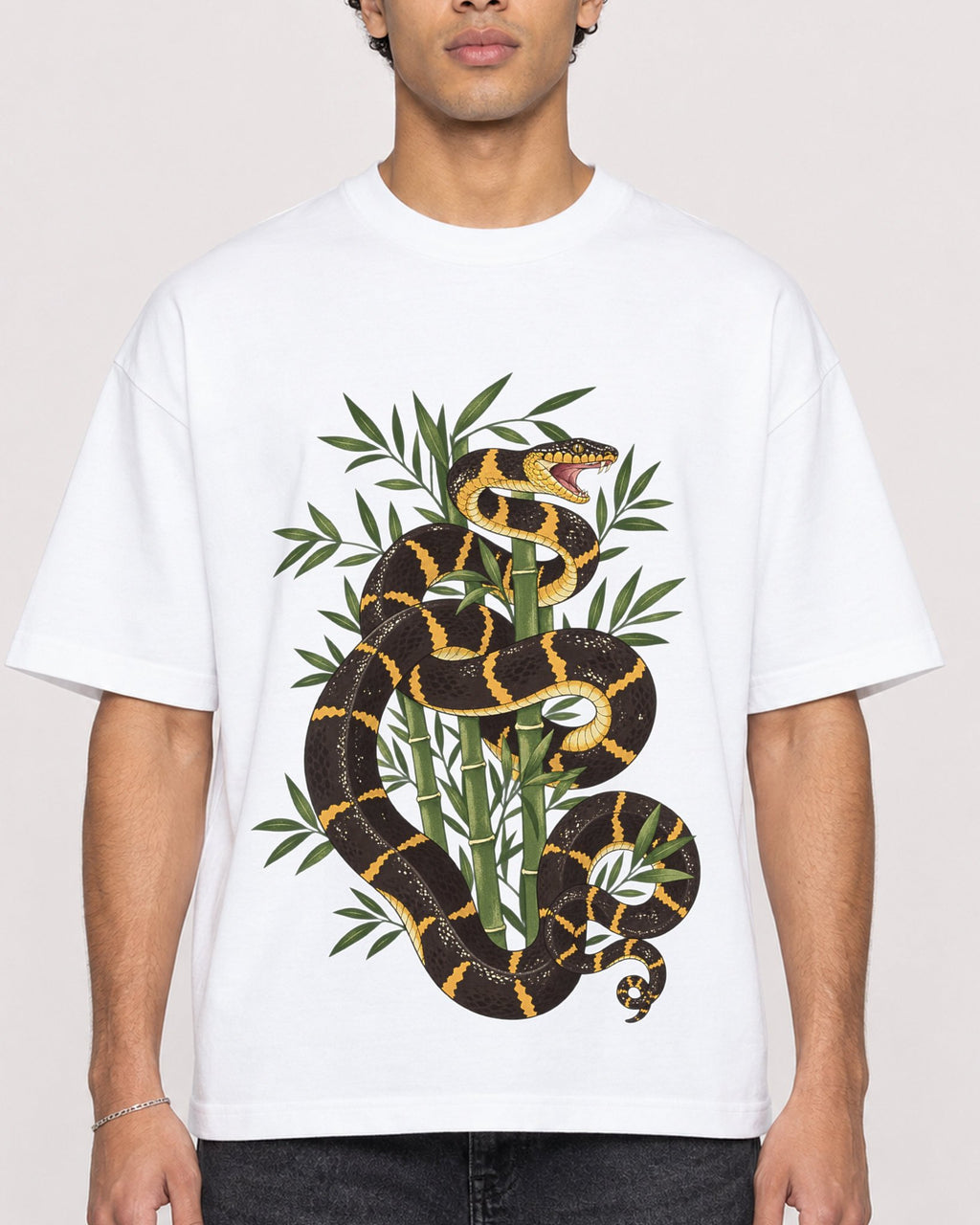 Mockup Boxy Heavyweight Tee White male close-up 10
