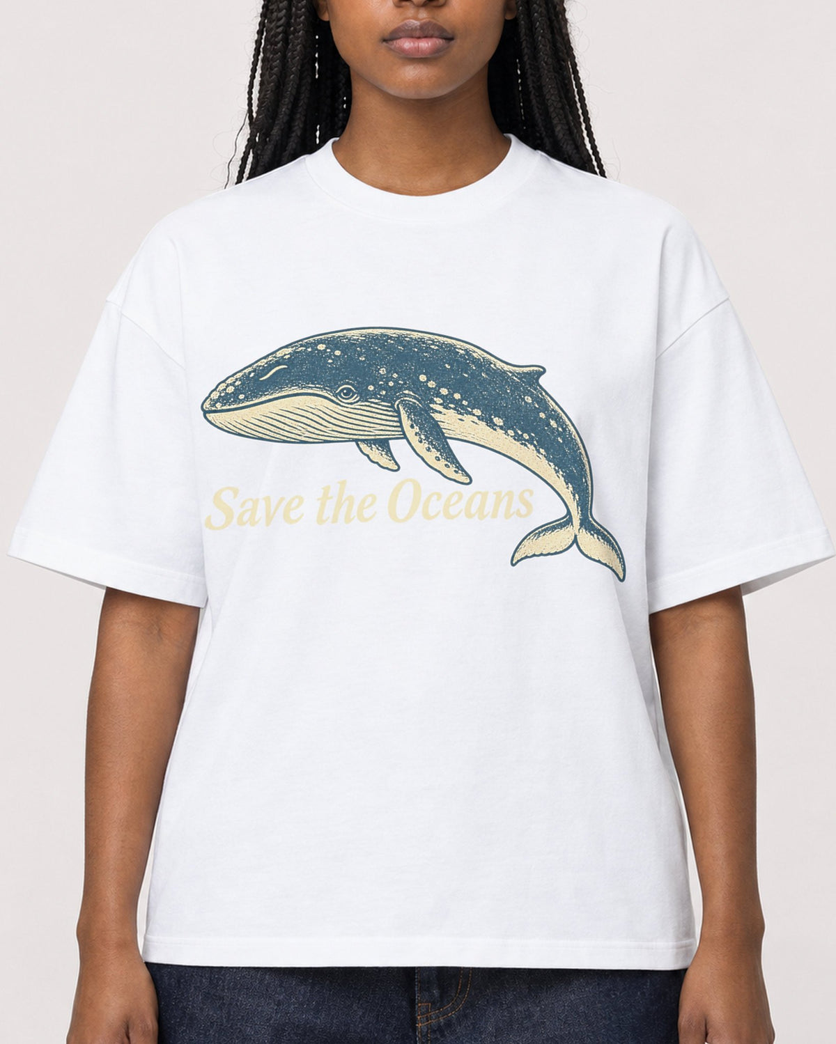 Mockup Boxy Heavyweight Tee White female close-up 04
