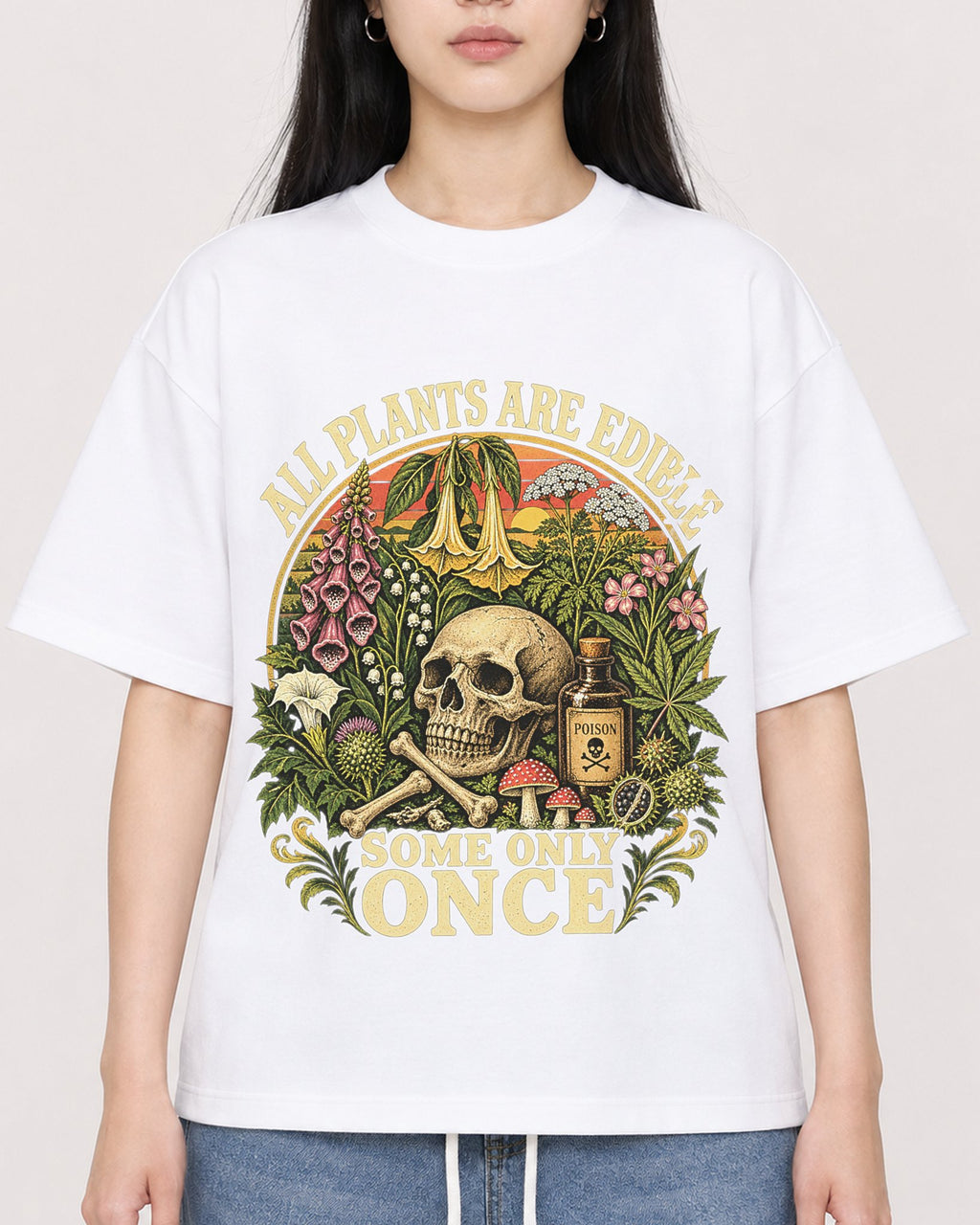 Mockup Boxy Heavyweight Tee White female close-up 01