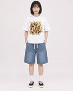 Mockup Boxy Heavyweight Tee White female full-body 11