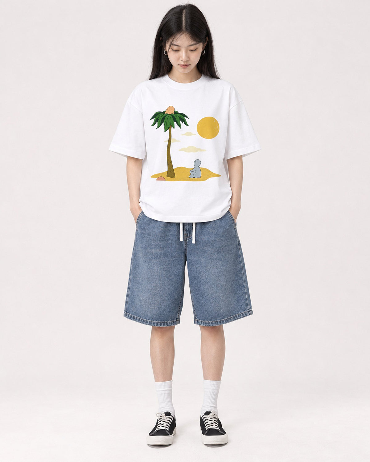 Mockup Boxy Heavyweight Tee White female full-body 01