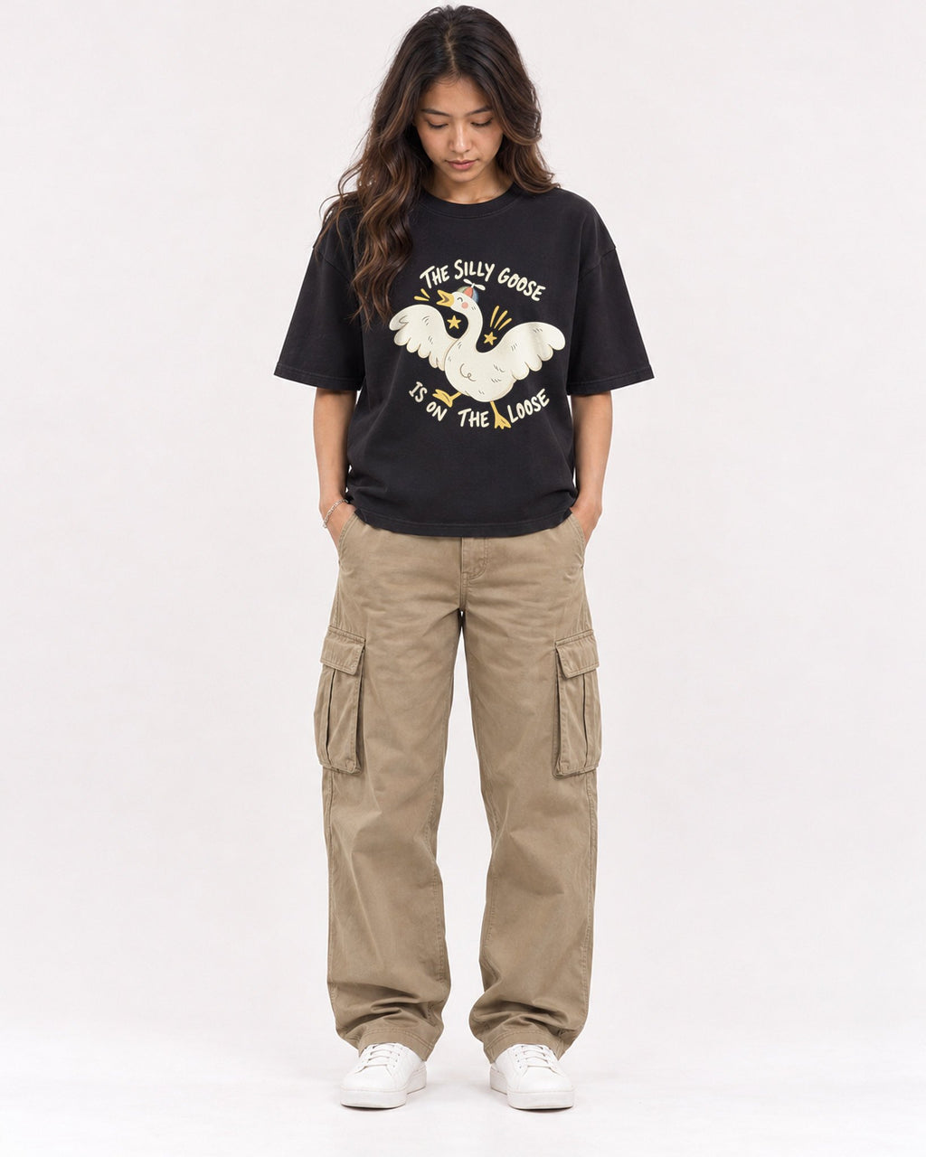 Mockup Boxy Heavyweight Tee Black female full-body 02