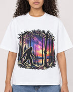 Mockup Boxy Heavyweight Tee White female close-up 10