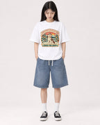 Mockup Boxy Heavyweight Tee White female full-body 01