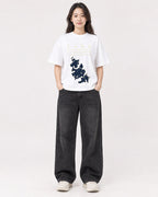 Mockup Boxy Heavyweight Tee White female full-body 03