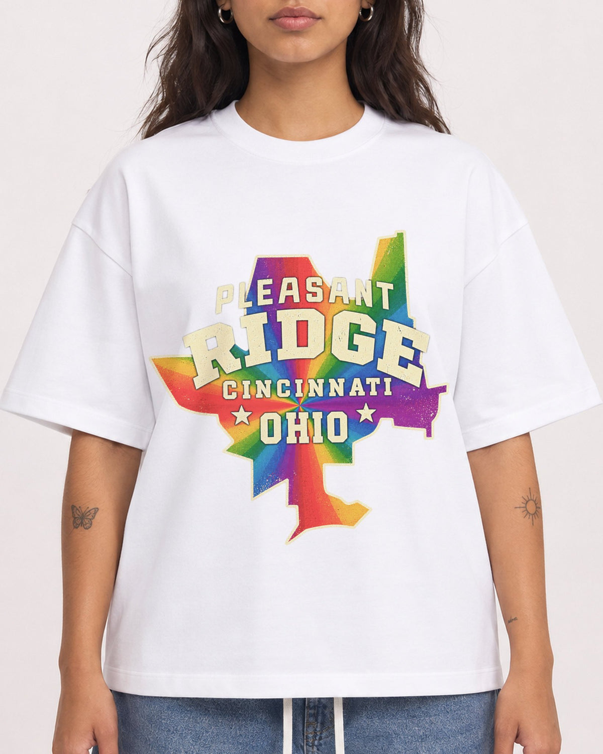 Mockup Boxy Heavyweight Tee White female close-up 06