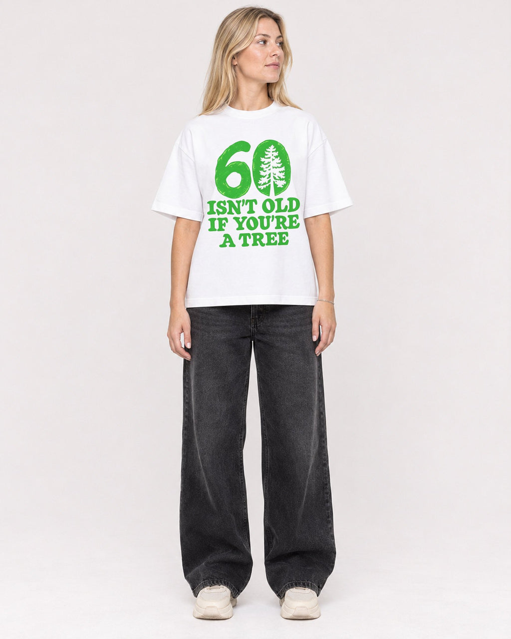Mockup Boxy Heavyweight Tee White female full-body 08