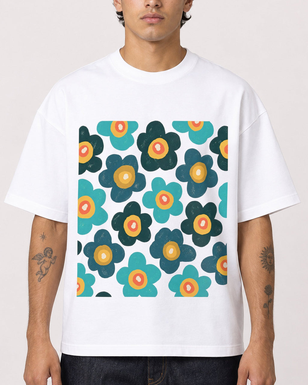 Mockup Boxy Heavyweight Tee White male close-up 36
