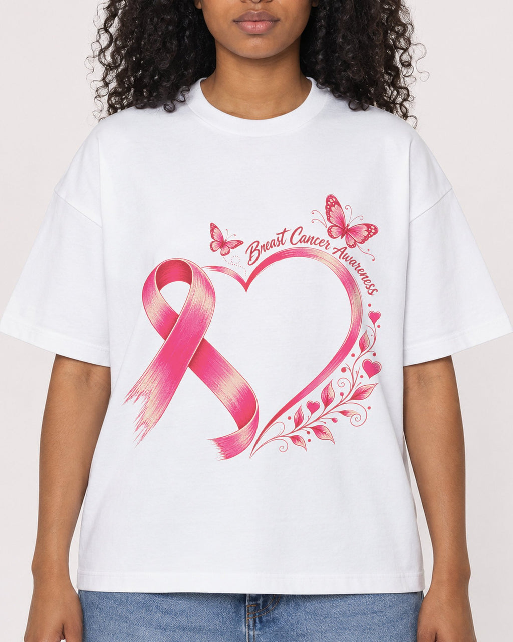Mockup Boxy Heavyweight Tee White female close-up 05