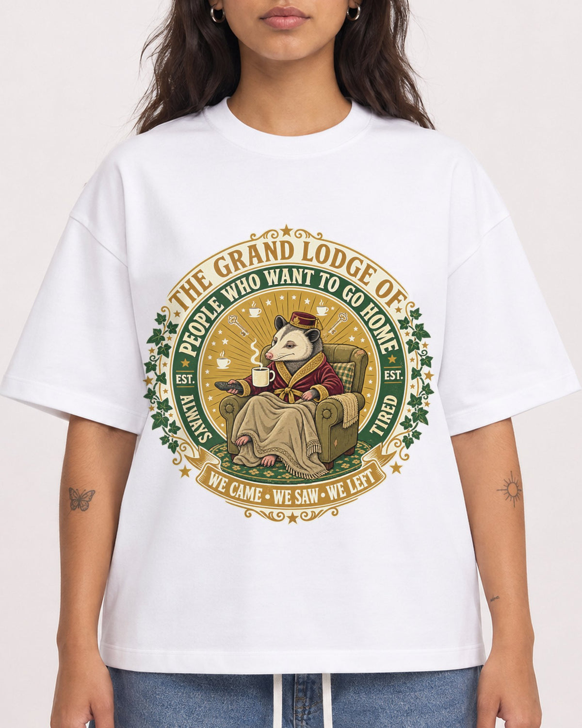 Mockup Boxy Heavyweight Tee White female close-up 06