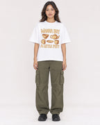 Mockup Boxy Heavyweight Tee White female full-body 02