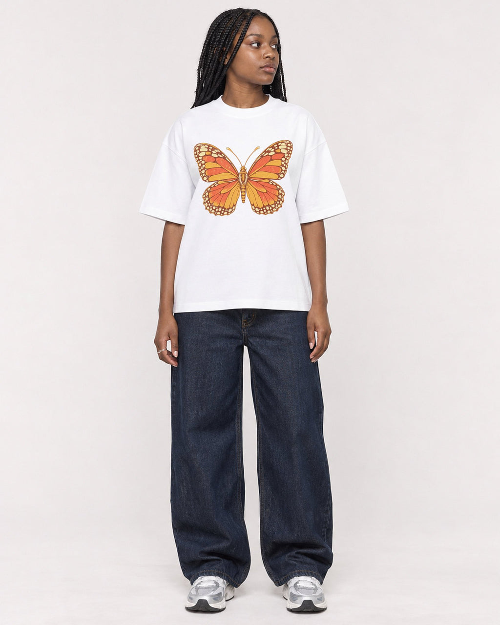 Mockup Boxy Heavyweight Tee White female full-body 04